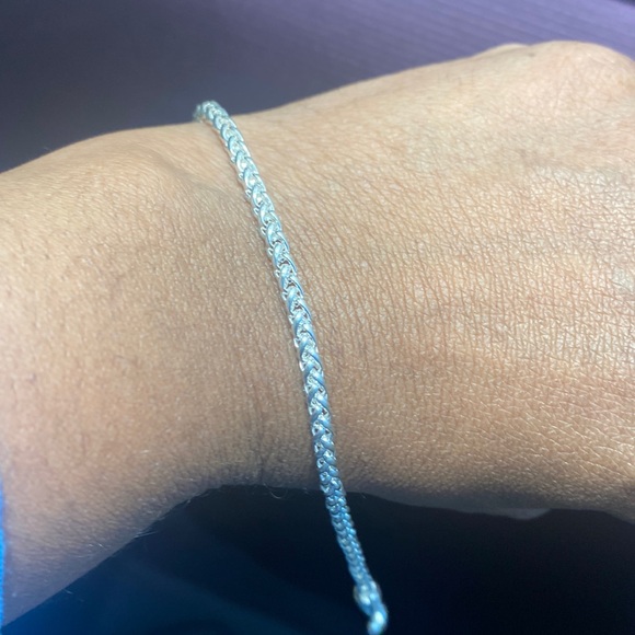 Brand New 925 Sterling Silver Love Lock Bracelet - Picture 5 of 7